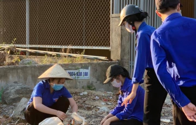 HÒA NINH: ĐỘI THANH NIÊN TÌNH NGUYỆN XÃ HOÀ NINH HƯỞNG ỨNG CHIẾN DỊCH “TÌNH NGUYỆN VÌ VĂN MINH ĐÔ THỊ”