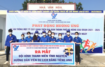 RA MẮT ĐỘI HÌNH THANH NIÊN TÌNH NGUYỆN HƯỚNG DẪN VIÊN DU LỊCH BẰNG TIẾNG ANH