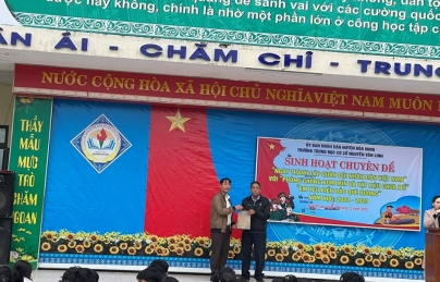 Liên Đội Trường THCS Nguyễn Văn Linh kết hợp với tổ chuyên môn nhà trường tổ chức tuyên truyền 78 năm ngày thành lập QĐND Việt Nam và 33 năm ngày QPTD với chủ đề “Chúng em với biển đảo quê hươn
