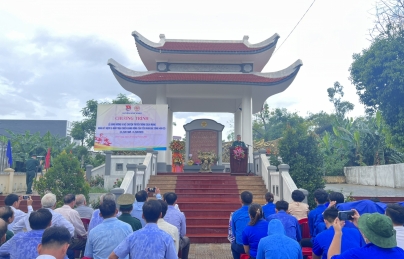 CHƯƠNG TRÌNH LỄ DÂNG HƯƠNG VÀ KỂ CHUYỆN TRUYỀN THỐNG CÁNH MẠNG