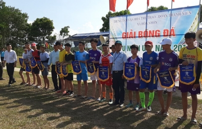 Hòa Nhơn: Phối hợp với Trung tâm văn hóa thể thao xã tổ chức giải bóng đá thiếu niên U17