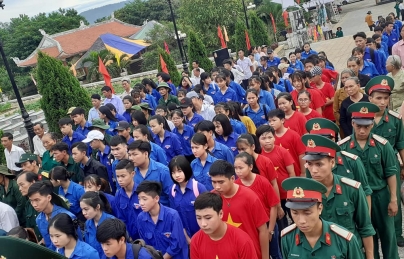 Hòa Phong: Hội trại Theo bước chân những người anh hùng