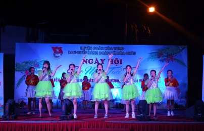 Hòa Châu: Ngày hội Sắc màu tuổi thơ và Liên hoan tiếng hát Hoa Phượng đỏ