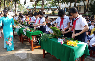 Thiếu nhi tham gia hoạt động kỷ niệm ngày thành lập Hội LHPN Việt Nam (20/10)